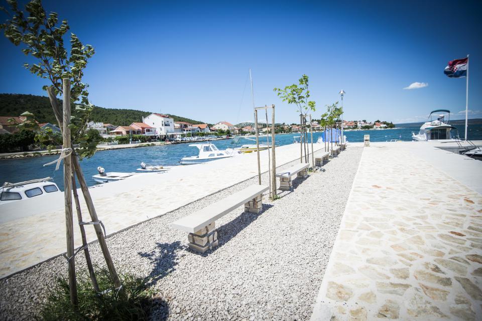 Nada Apartment Bilice Bagian luar foto