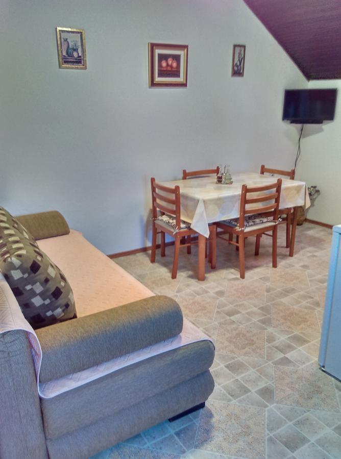 Nada Apartment Bilice Bagian luar foto